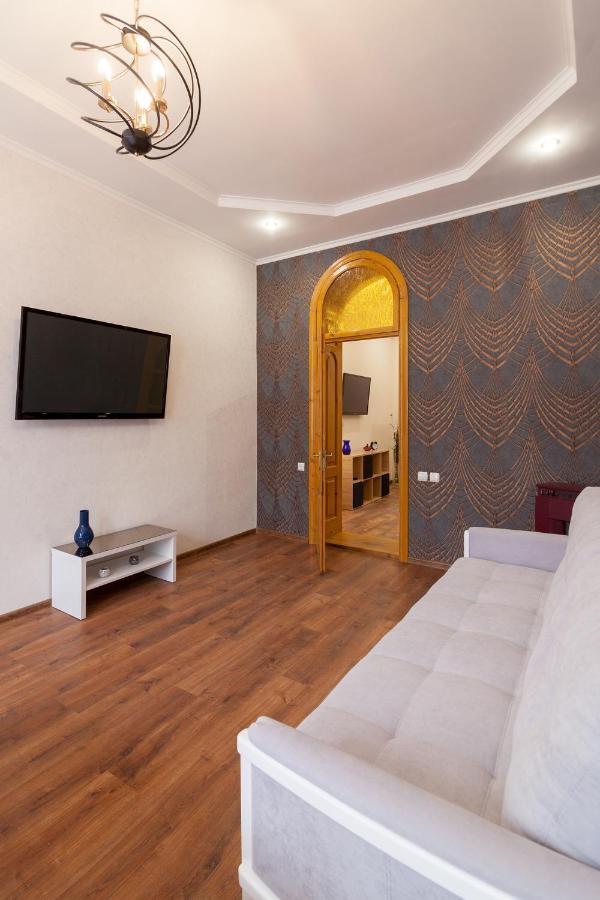 Leogrand Apartments Panteleimona Kulisha 27 利沃夫 外观 照片
