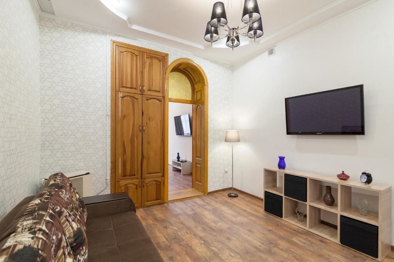 Leogrand Apartments Panteleimona Kulisha 27 利沃夫 外观 照片